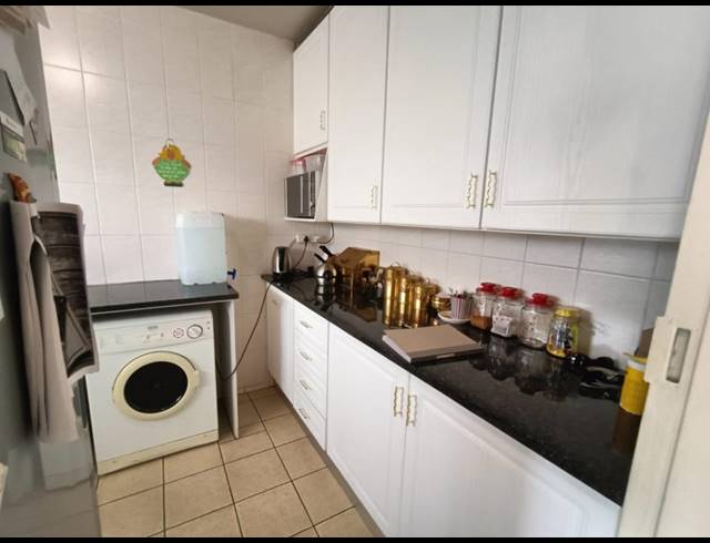 2 BEDROOM FLAT FOR SALE IN ARCON PARK